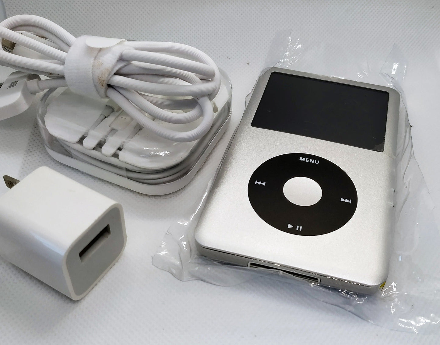 Apple iPod Classic 6th Generation | 256GB | Brand New Battery 2000 mAh