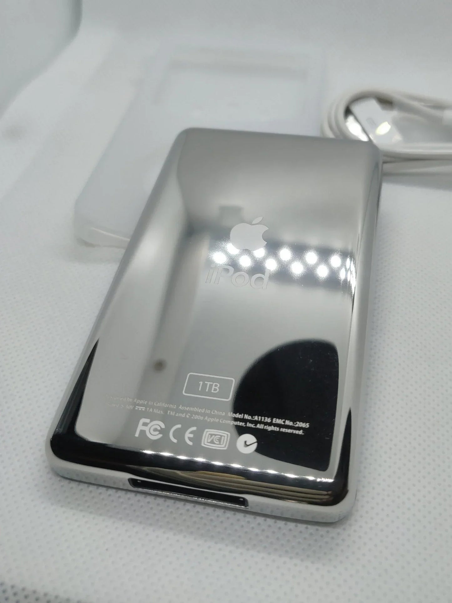 iPod Classic 7th Gen | Grey Edition | 1TB SSD | 3000 mAh Battery